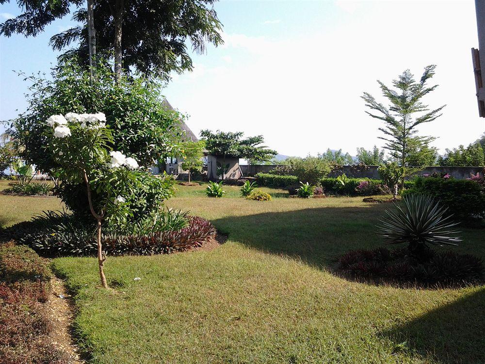 Luwansa Beach Resort Labuan Bajo Kültér fotó
