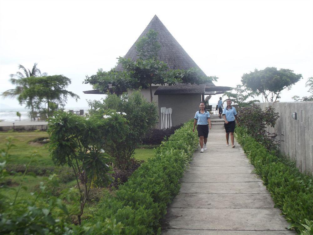 Luwansa Beach Resort Labuan Bajo Kültér fotó