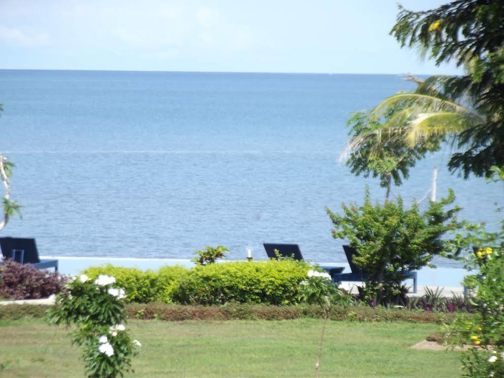 Luwansa Beach Resort Labuan Bajo Kültér fotó